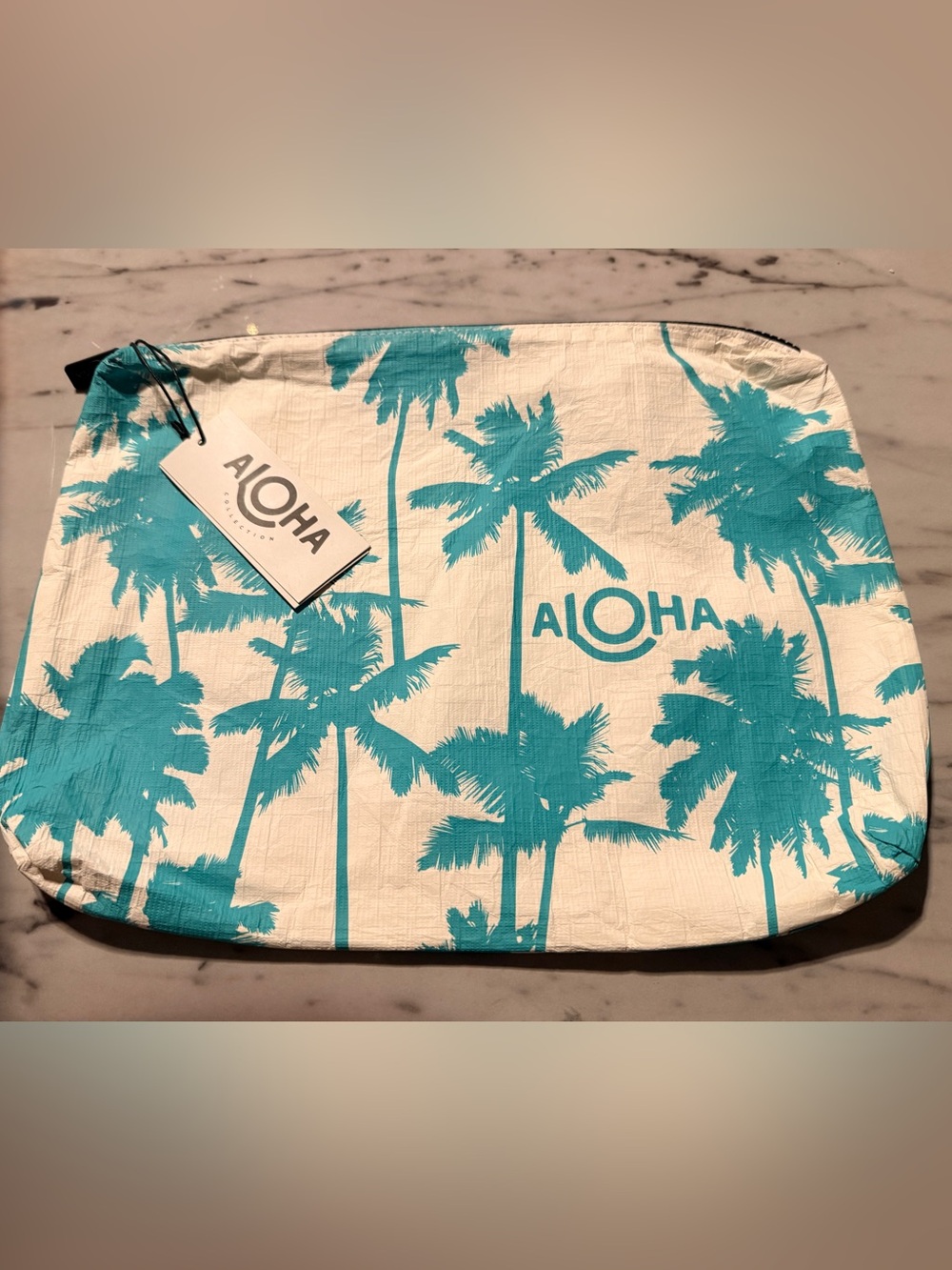 ✨ New ALOHA Collection Mid Coco Palms Teal Travel Pouch RARE SOLD OUT ✨